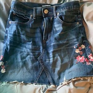 Floral denim mini skirt